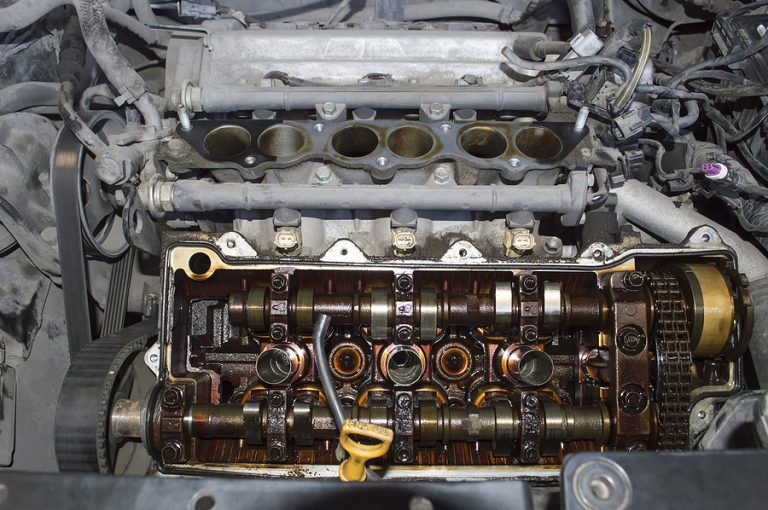 What Are The Symptoms Of A Leaking Valve Cover Gasket