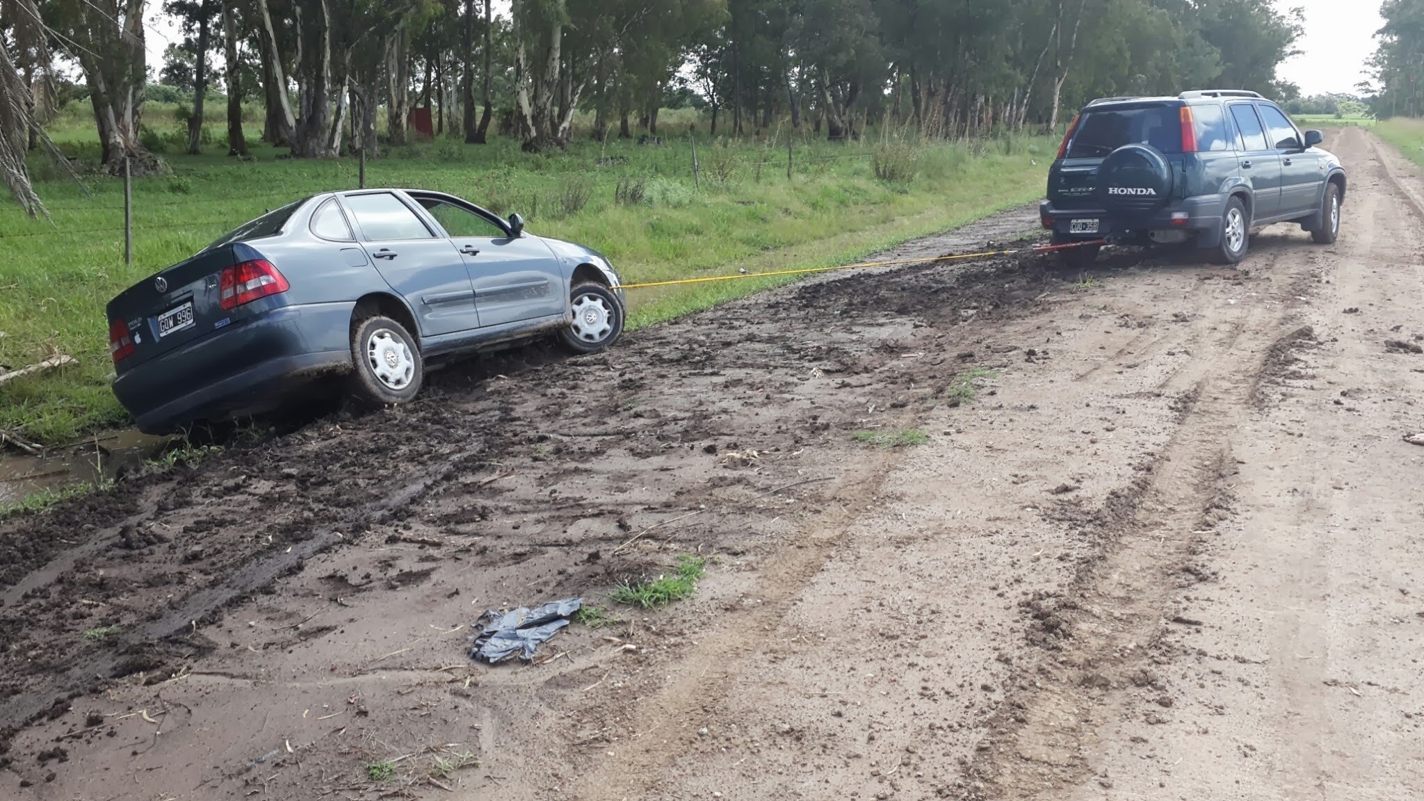 What to Do When Your Car Gets Stuck in The Mud?