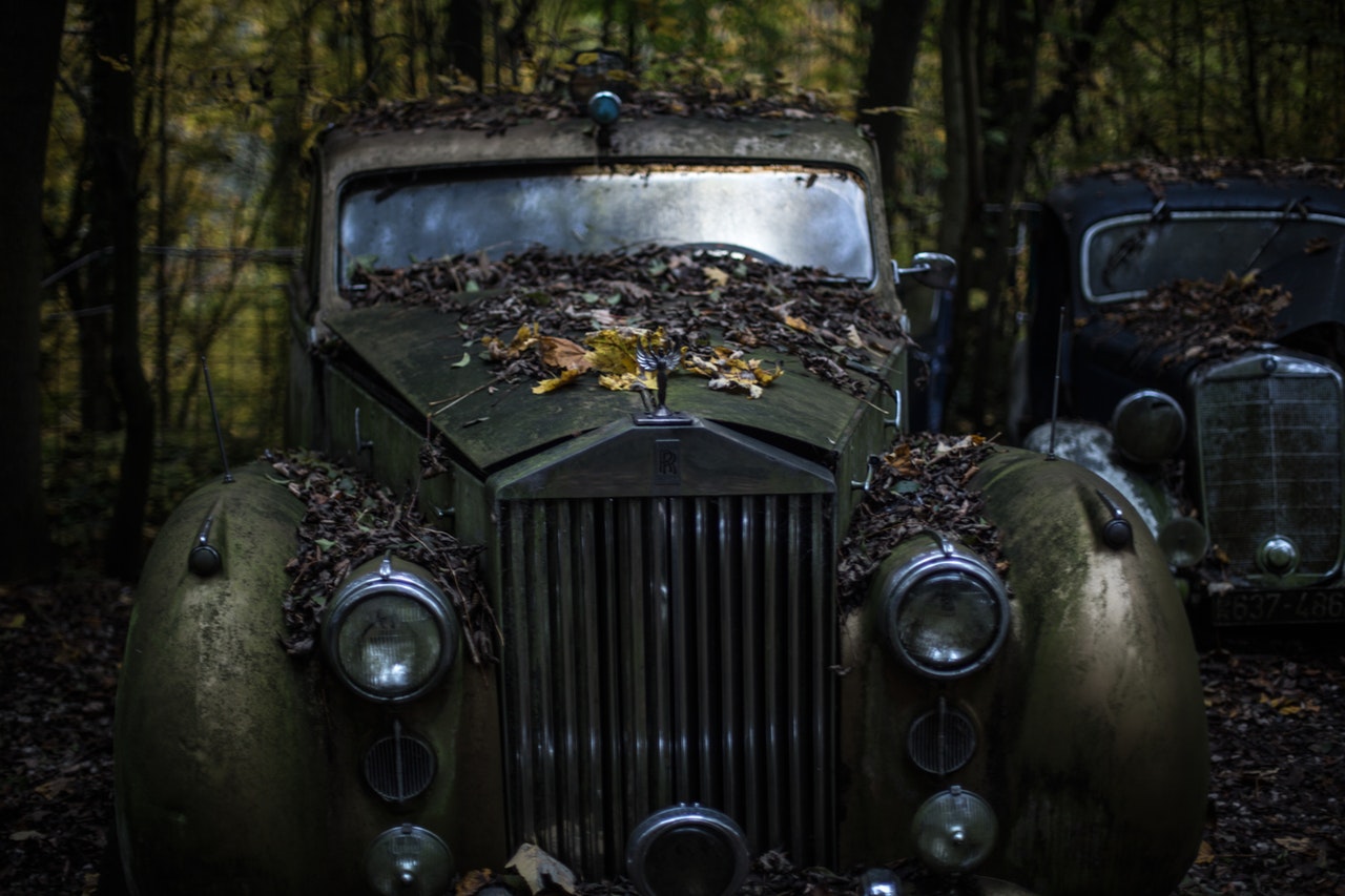 How Are Junk Cars Valued in Des Moines, IA - Cash Cars Buyer