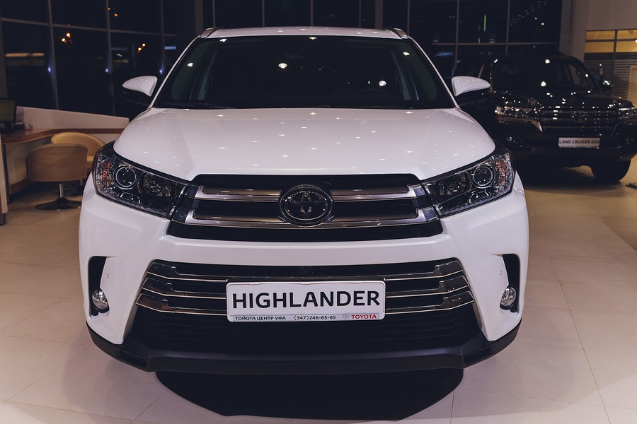 Toyota Highlander vs Toyota 4Runner: Which SUV is Right for You?