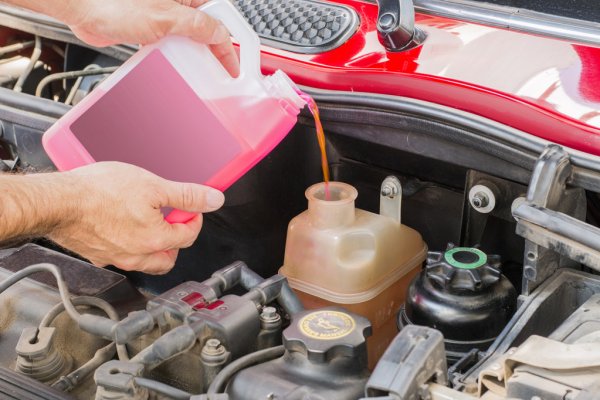 Leaking Antifreeze Coolant