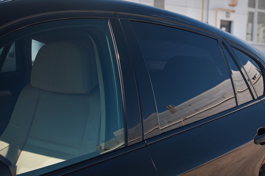 Pros & Cons of Tinted Windows