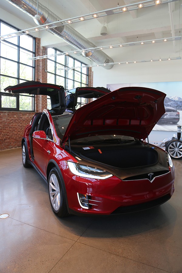 How Long Does A Tesla Battery Last? How Often Do Tesla Batteries Need To Be Replaced?