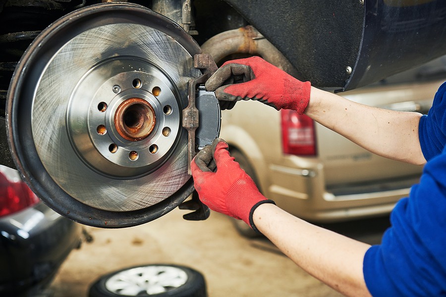 Signs That Show You Need New Brake Pads