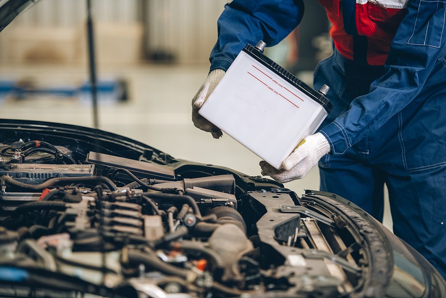 When Do I Need to Replace My Battery? 8 Important Signs