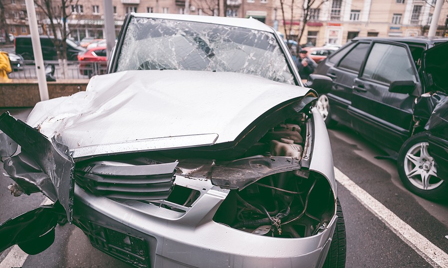 ¿Se puede arreglar un automóvil destrozado? La respuesta corta es sí, ¡pero es complicado! 