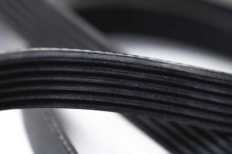 Symptoms of A Bad Serpentine Belt and Replacement Costs 