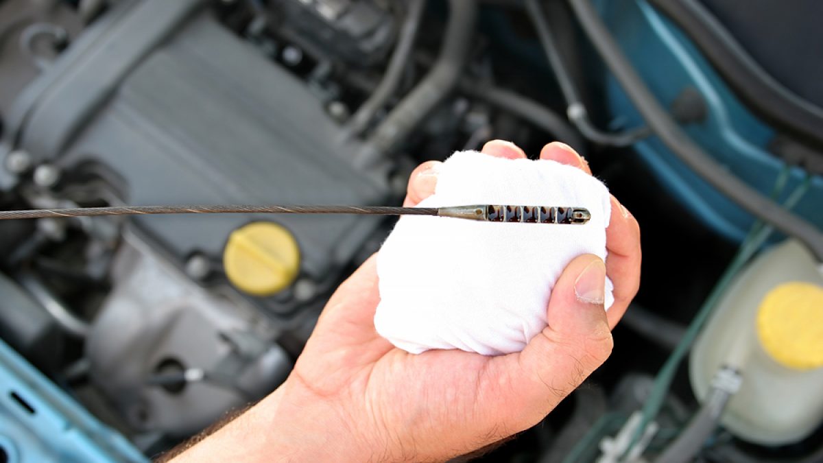 How to Tell If the Dealership Change Your Oil 