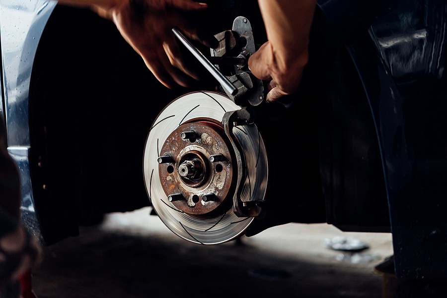 Signs That Show You Need New Brake Pads