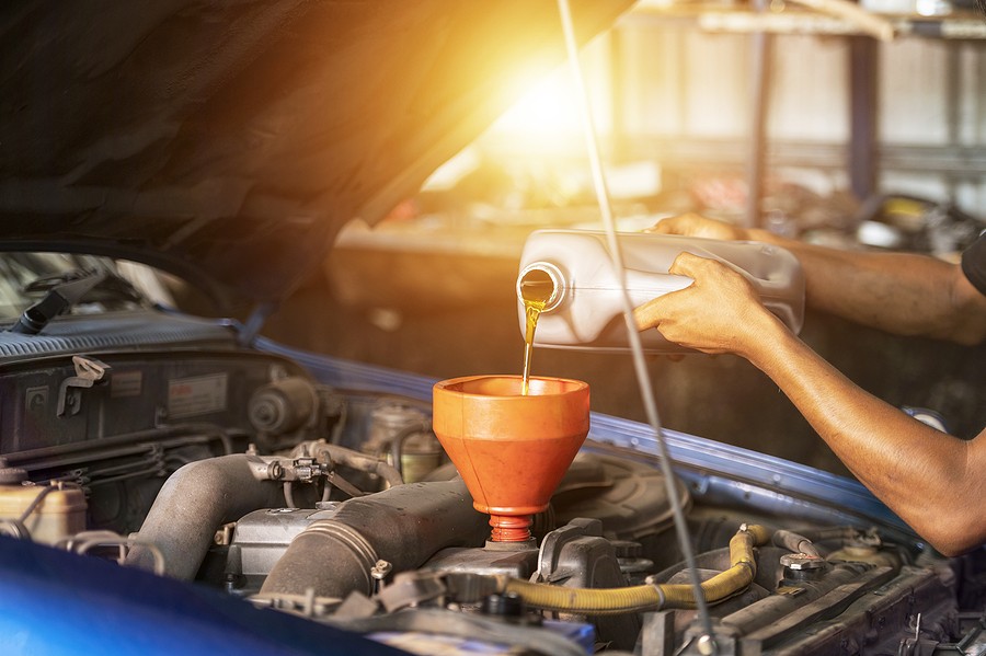 Engine Oil 101: All You Need to Know About Motor Oil
