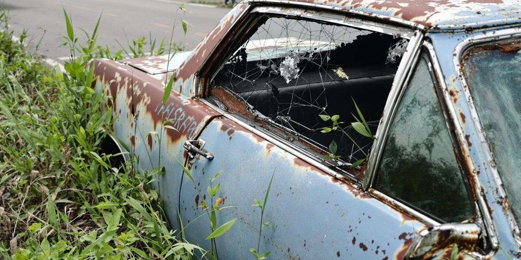 Selling Junk Cars with Parking Tickets