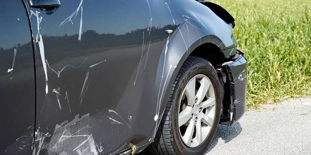 Legal Guidelines for Selling Damaged Cars